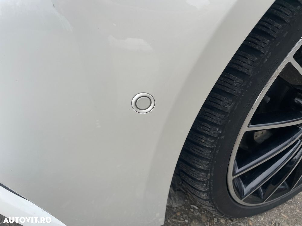 Mercedes-Benz E - 16