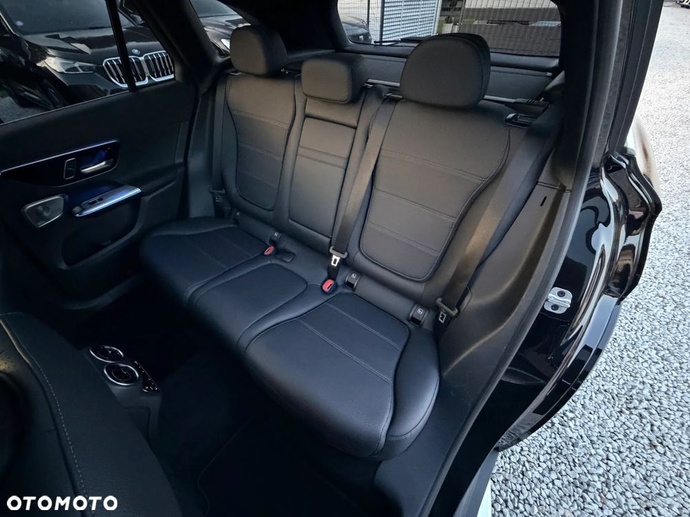 Mercedes-Benz GLC 400 e 4Matic 9G-TRONIC AMG Line Advanced - 31