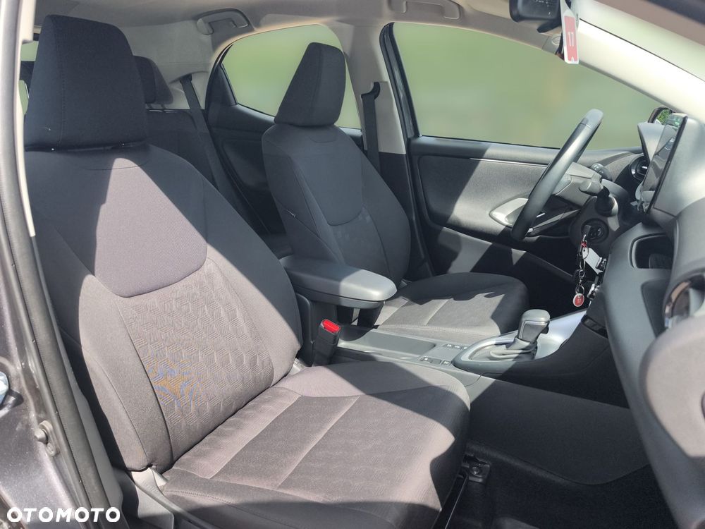 Toyota Yaris - 11