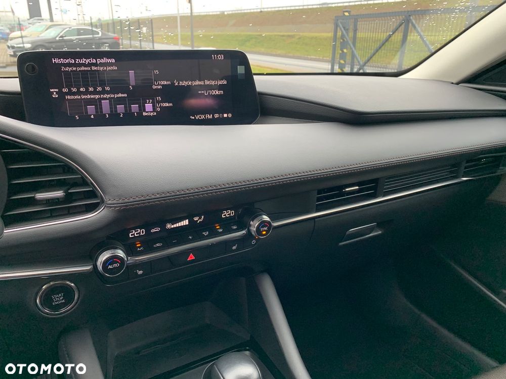 Mazda 3 2.0 mHEV Exclusive Line - 35