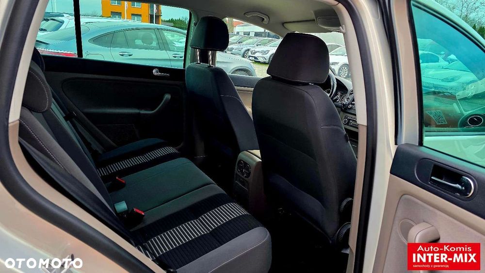 Volkswagen Golf - 29