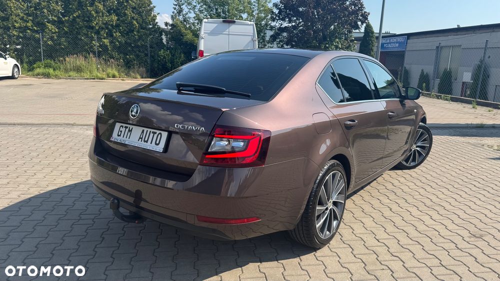 Skoda Octavia 1.8 TSI DSG L&K - 17