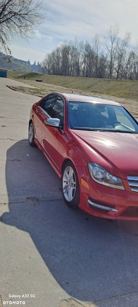 Mercedes-Benz Klasa C 250 CGI BlueEff Avantgarde - 12