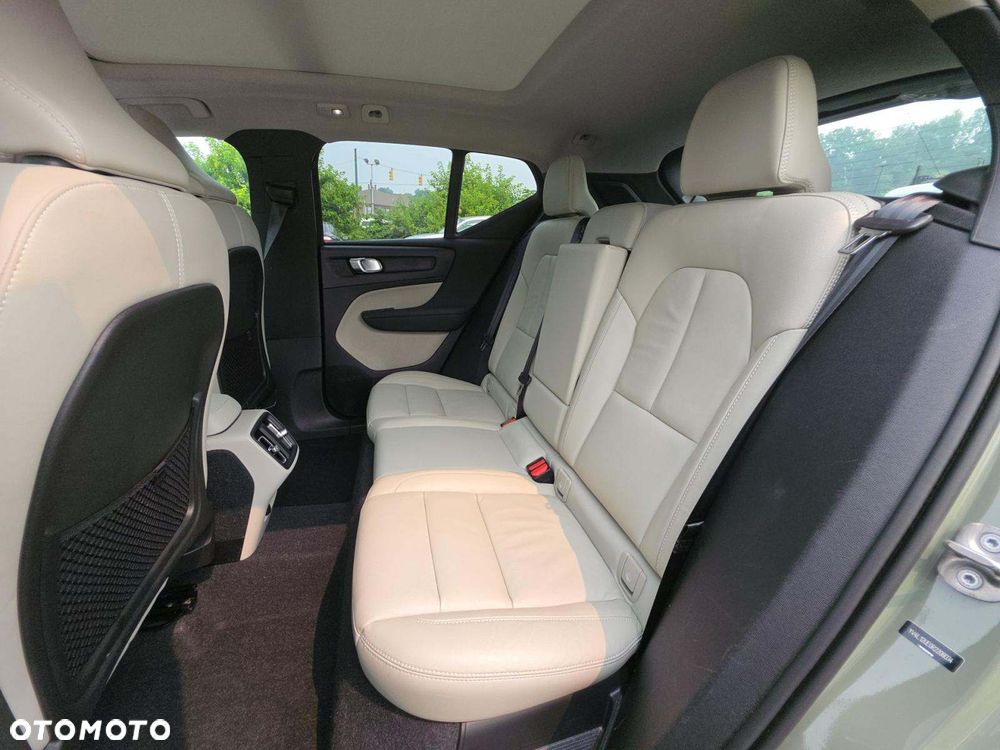 Volvo XC 40 - 9