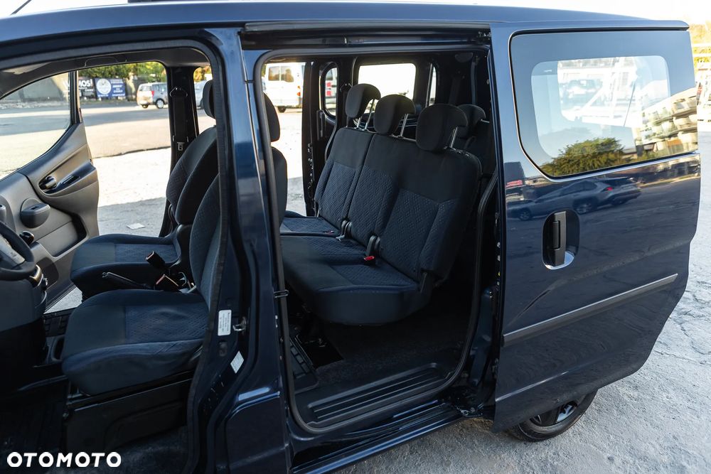 Nissan NV200 - 36