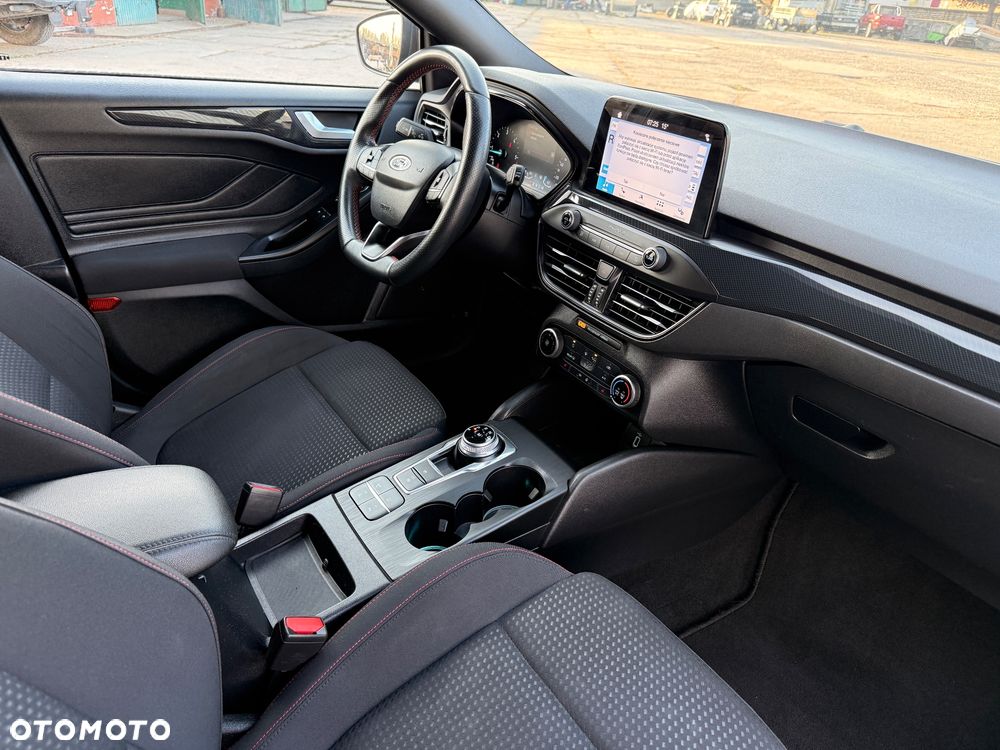 Ford Focus 2.0 EcoBlue Titanium X - 9