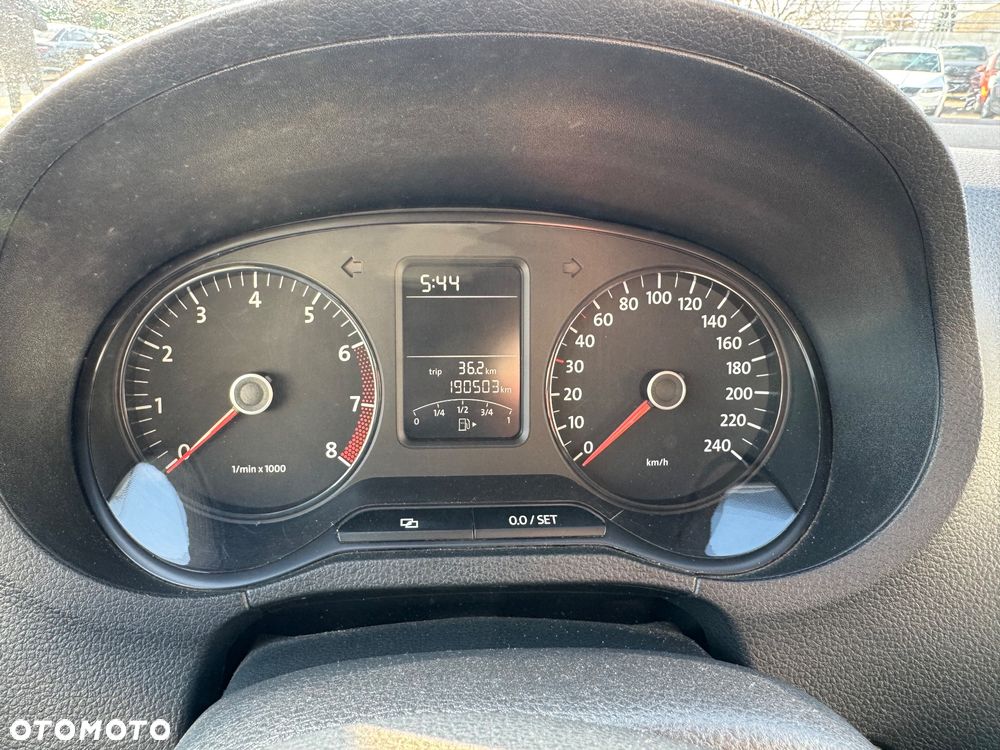 Volkswagen Polo 1.4 Comfortline - 10