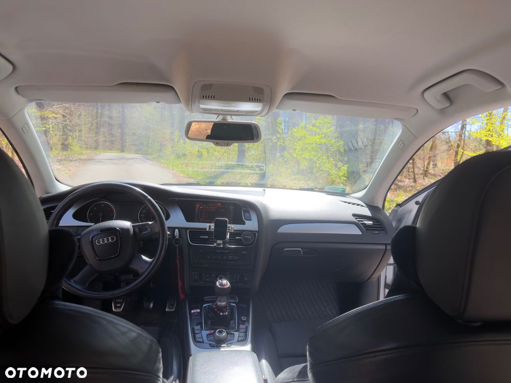 Audi A4 Avant 2.0 TDI - 11