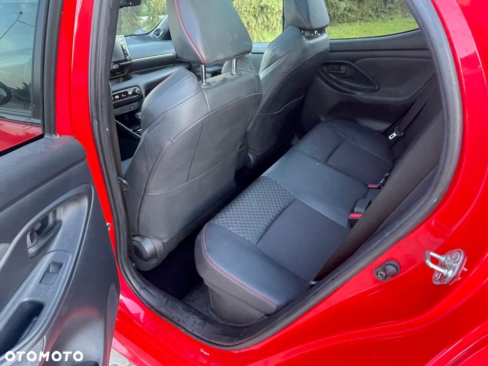 Toyota Yaris 1.5 VVT-i Premiere Edition - 17