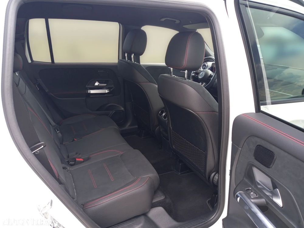 Mercedes-Benz GLB - 16