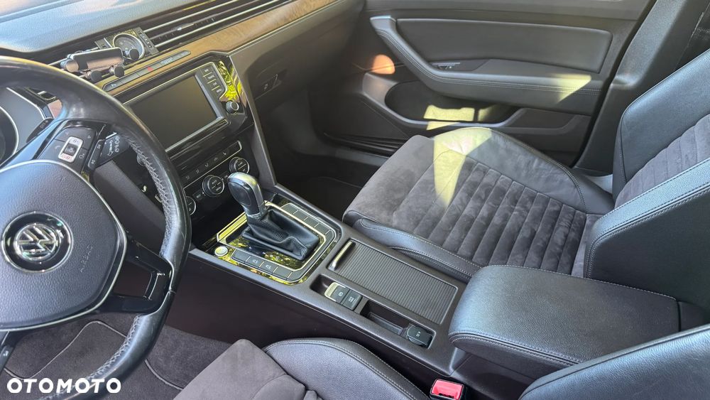 Volkswagen Passat 2.0 TDI SCR (BlueMotion Technology) DSG Highline - 9