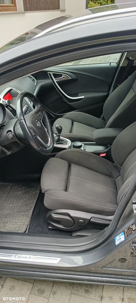 Opel Astra 2.0 CDTI DPF Sport - 8