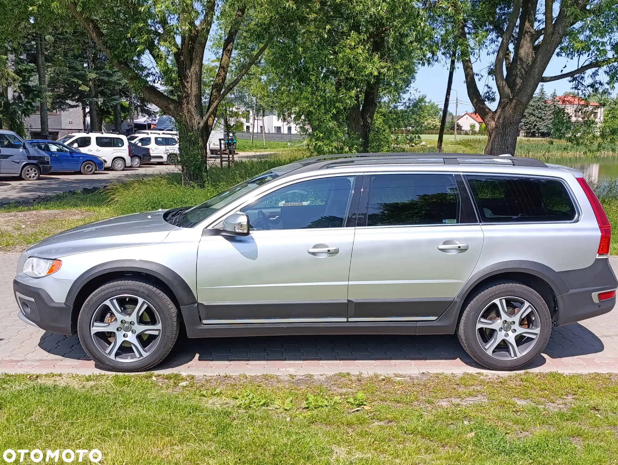 Volvo XC 70 - 4