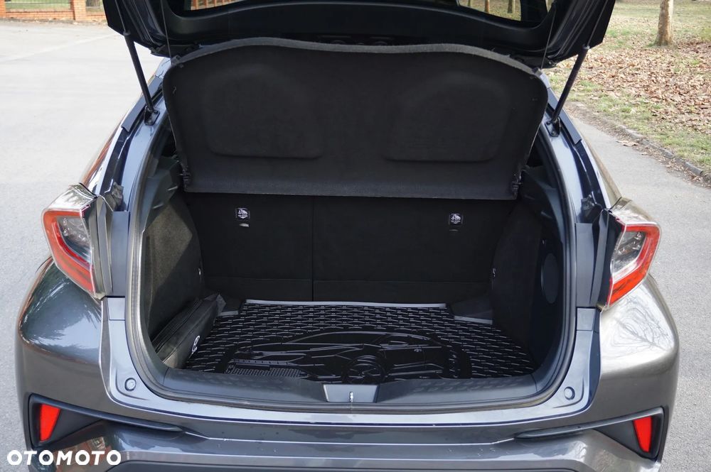 Toyota C-HR Business-Edition - 19