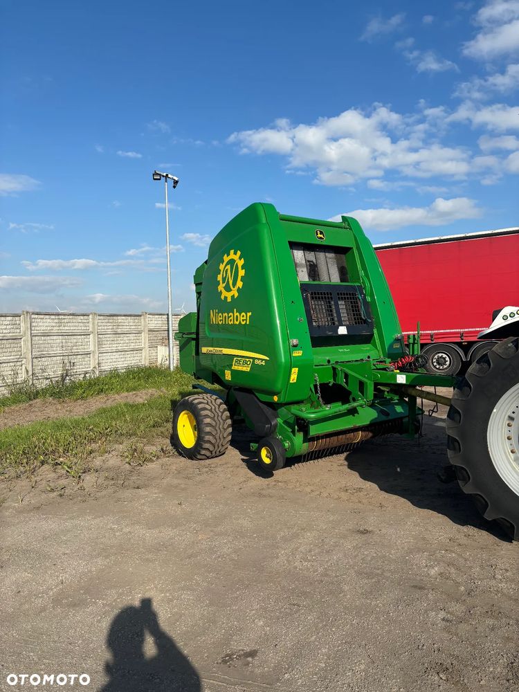 John Deere 2012 JOHN DEERE 864P
