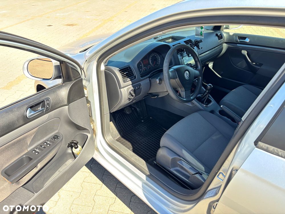 Volkswagen Golf 1.9 TDI DPF Trendline - 10