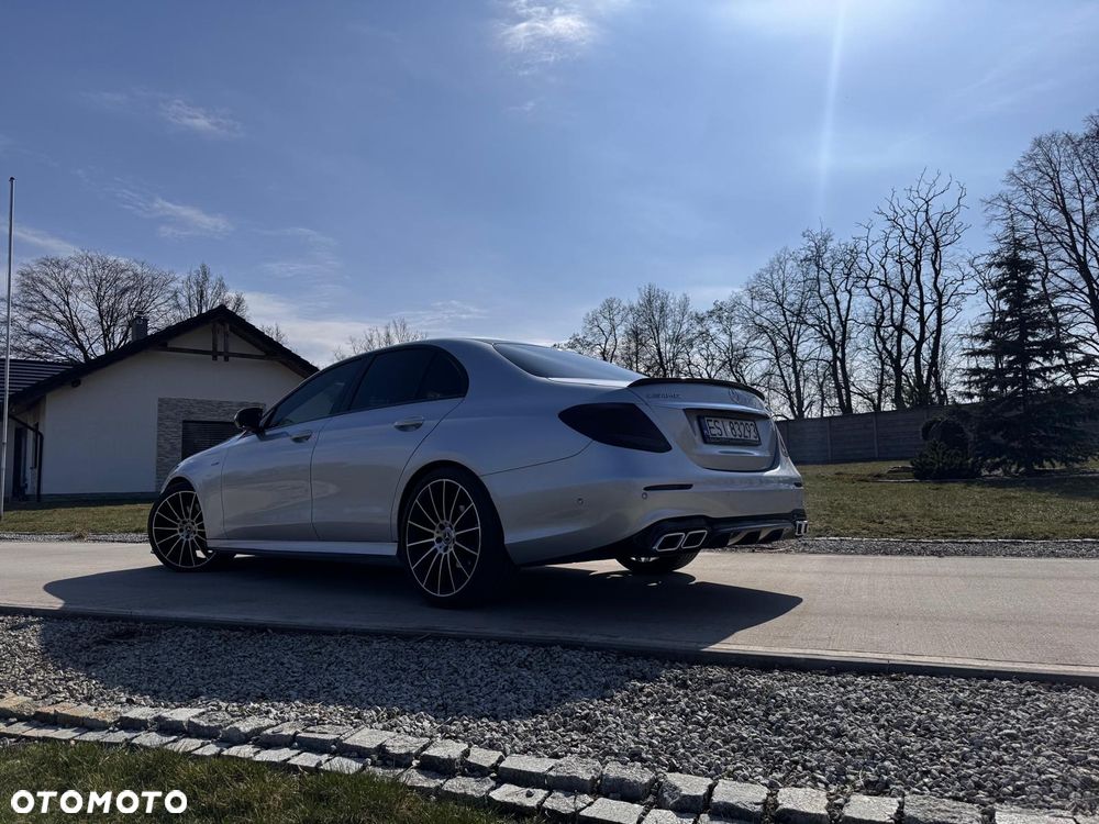 Mercedes-Benz Klasa E 220 d 4-Matic 9G-TRONIC - 12
