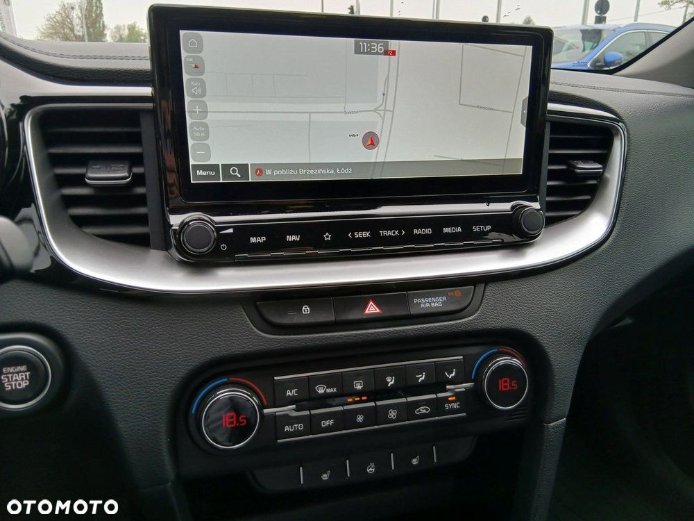 Kia Ceed - 25