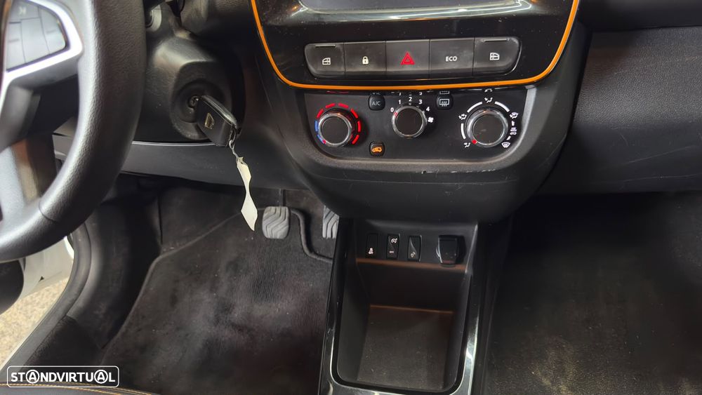 Dacia Spring Comfort Plus - 29