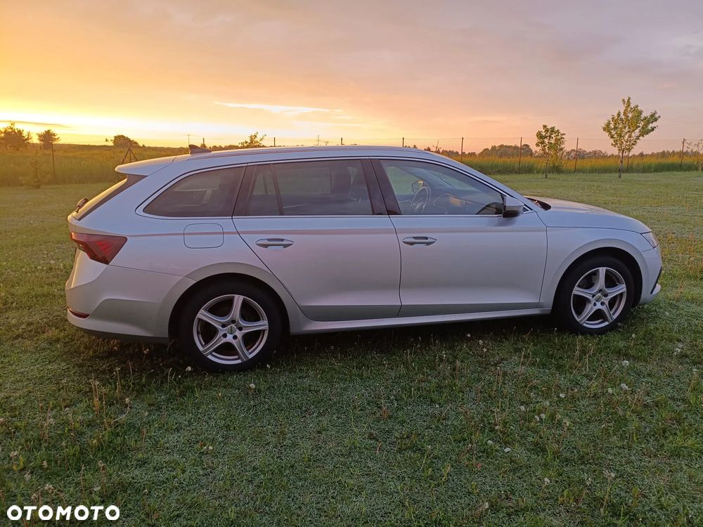 Skoda Octavia 2.0 TSI 4x4 Style DSG - 10
