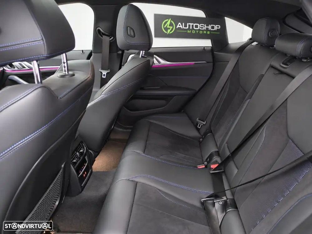 BMW i4 - 8
