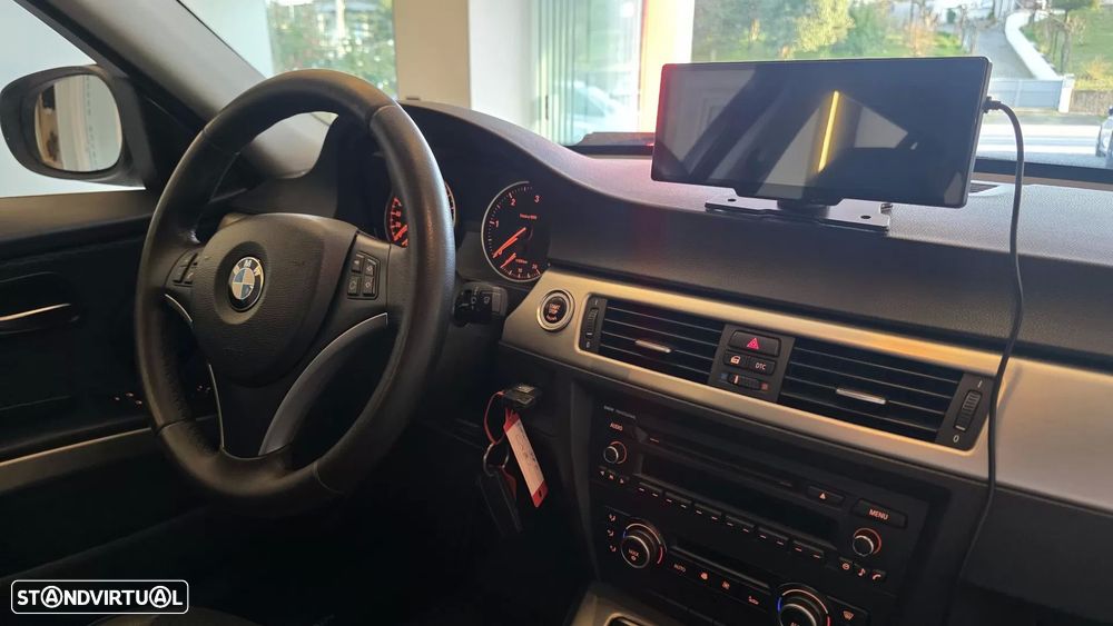 BMW 318 d Sport - 45