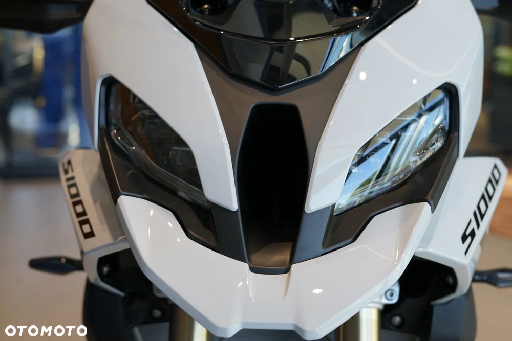 BMW XR - 14