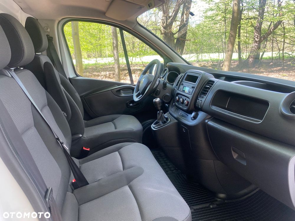 Renault Trafic - 10