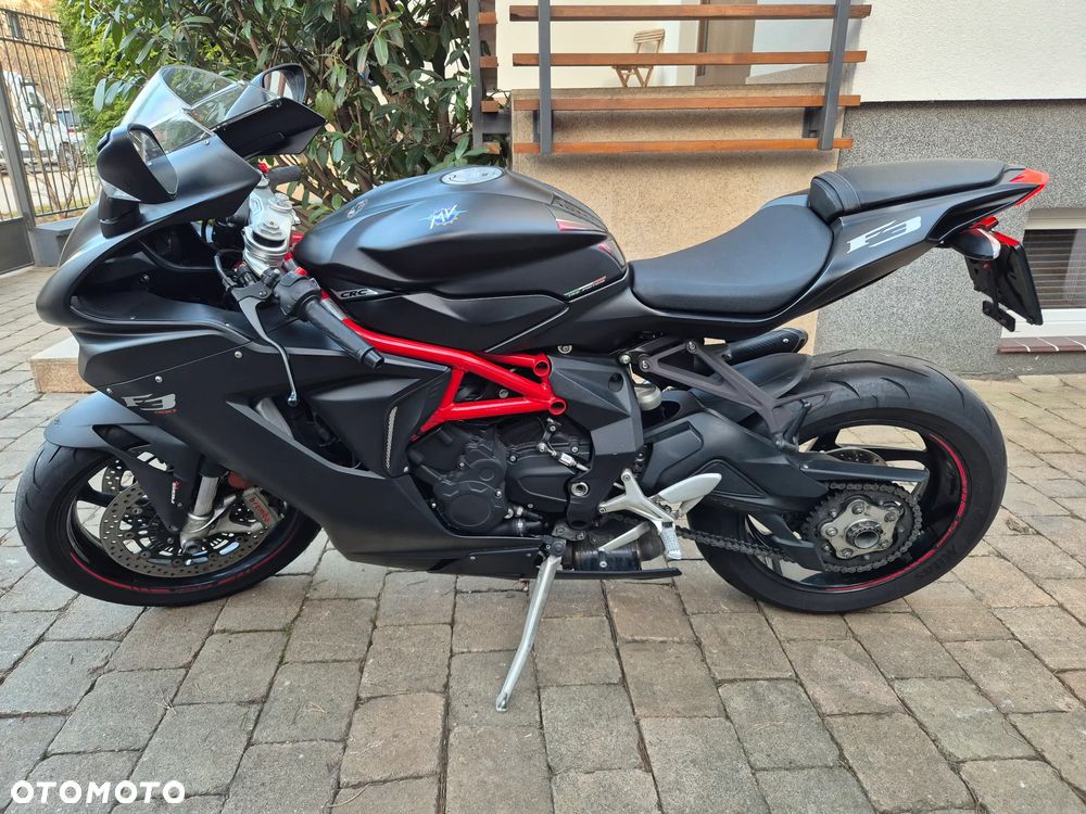 MV AGUSTA F3 - 14