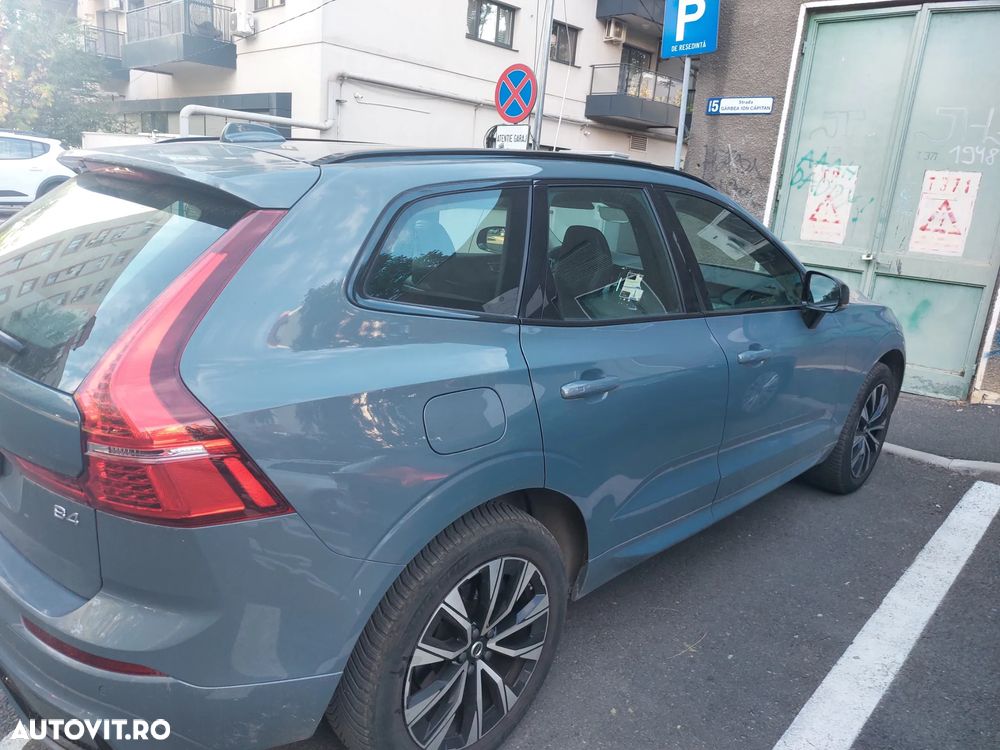 VOLVO XC60 2022 — imagine 4