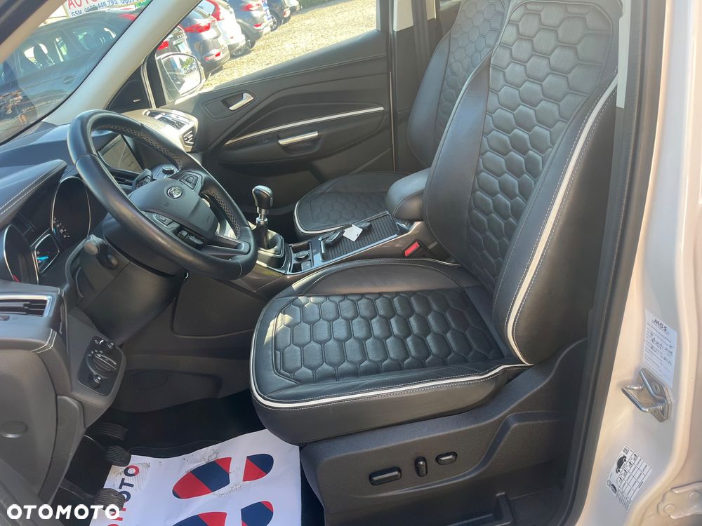 Ford Kuga 1.5 EcoBoost 2x4 Vignale - 5