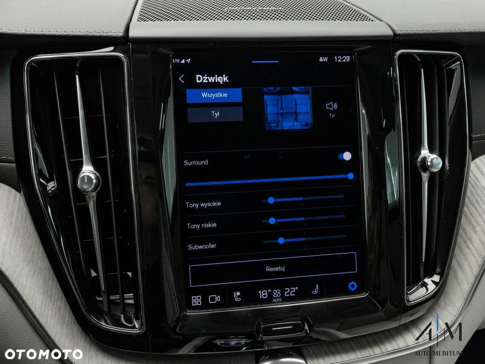Volvo XC 60 B4 D AWD Plus Bright - 31