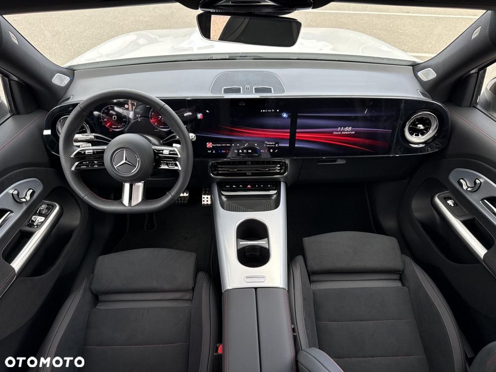 Mercedes-Benz GLB - 20