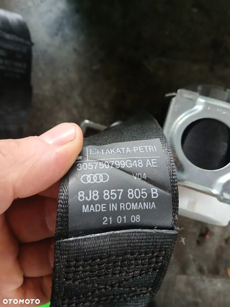 Pas Audi TT  8J8 857 705-6 - 5