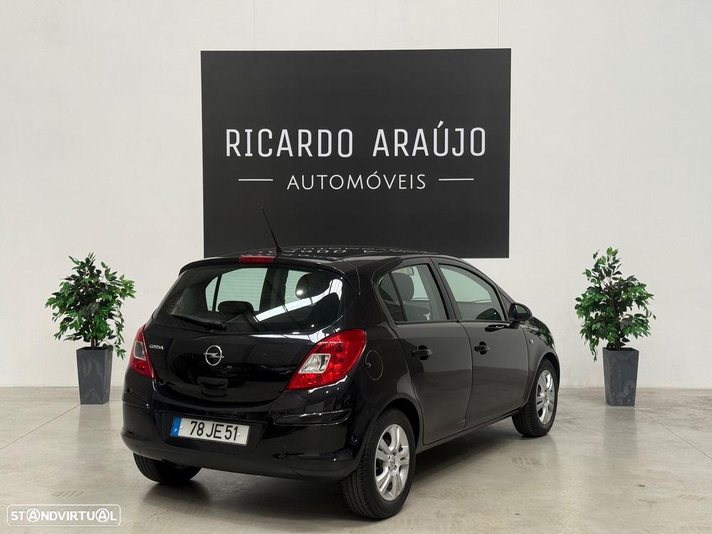 Opel Corsa 1.2 Go! Easytronic - 4