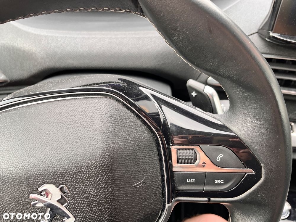 Peugeot 3008 1.2 PureTech Allure Pack S&S EAT8 - 19