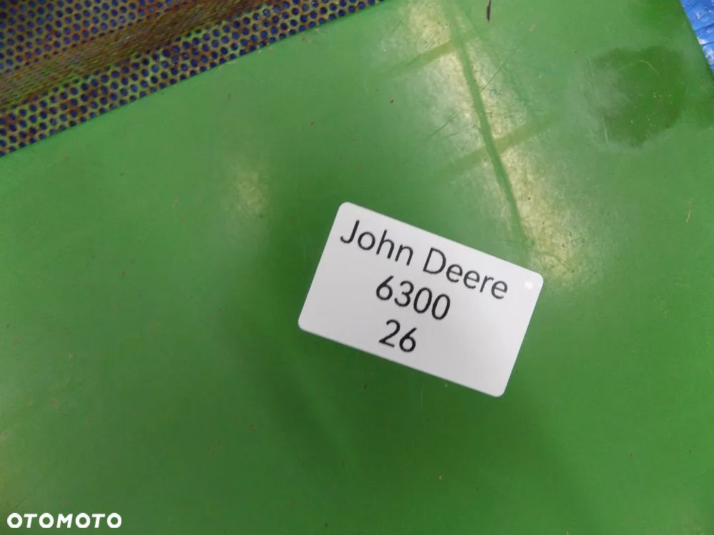 osłona boczna pokrywa prawa l78636 john deere 6300 6100 6400 - 2