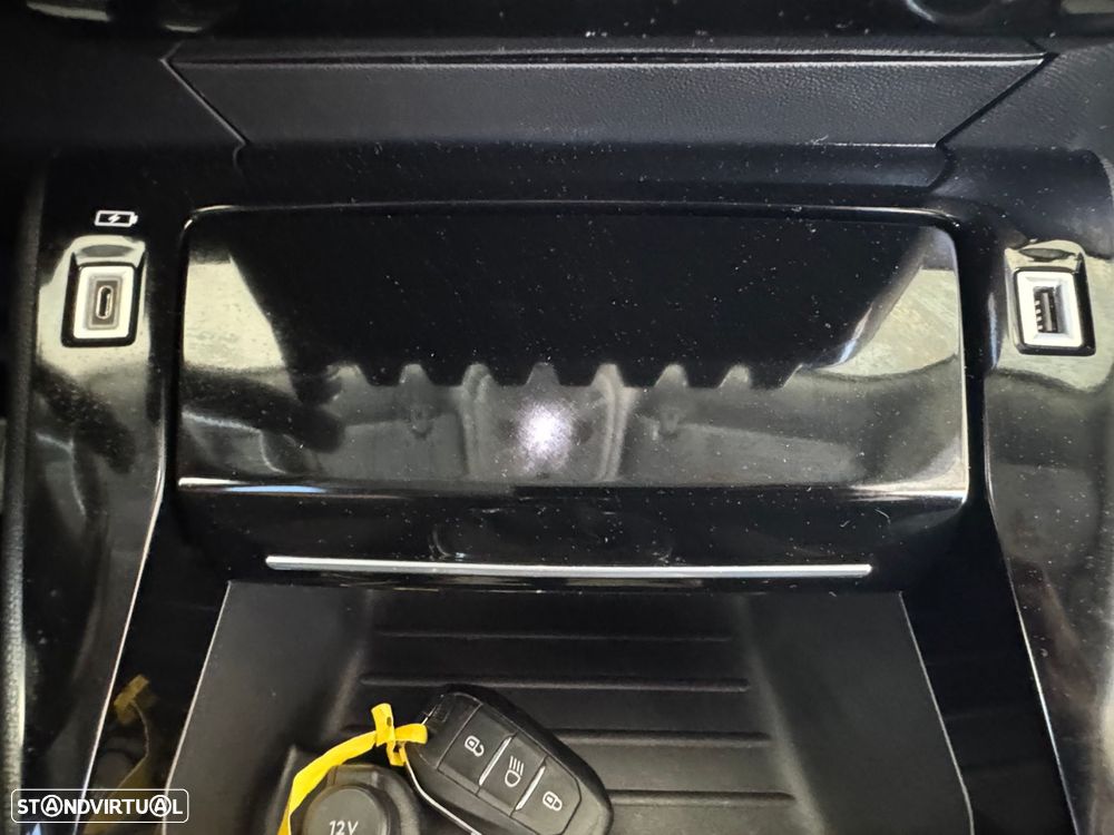 Peugeot 2008 1.5 BlueHDi Allure Pack - 16