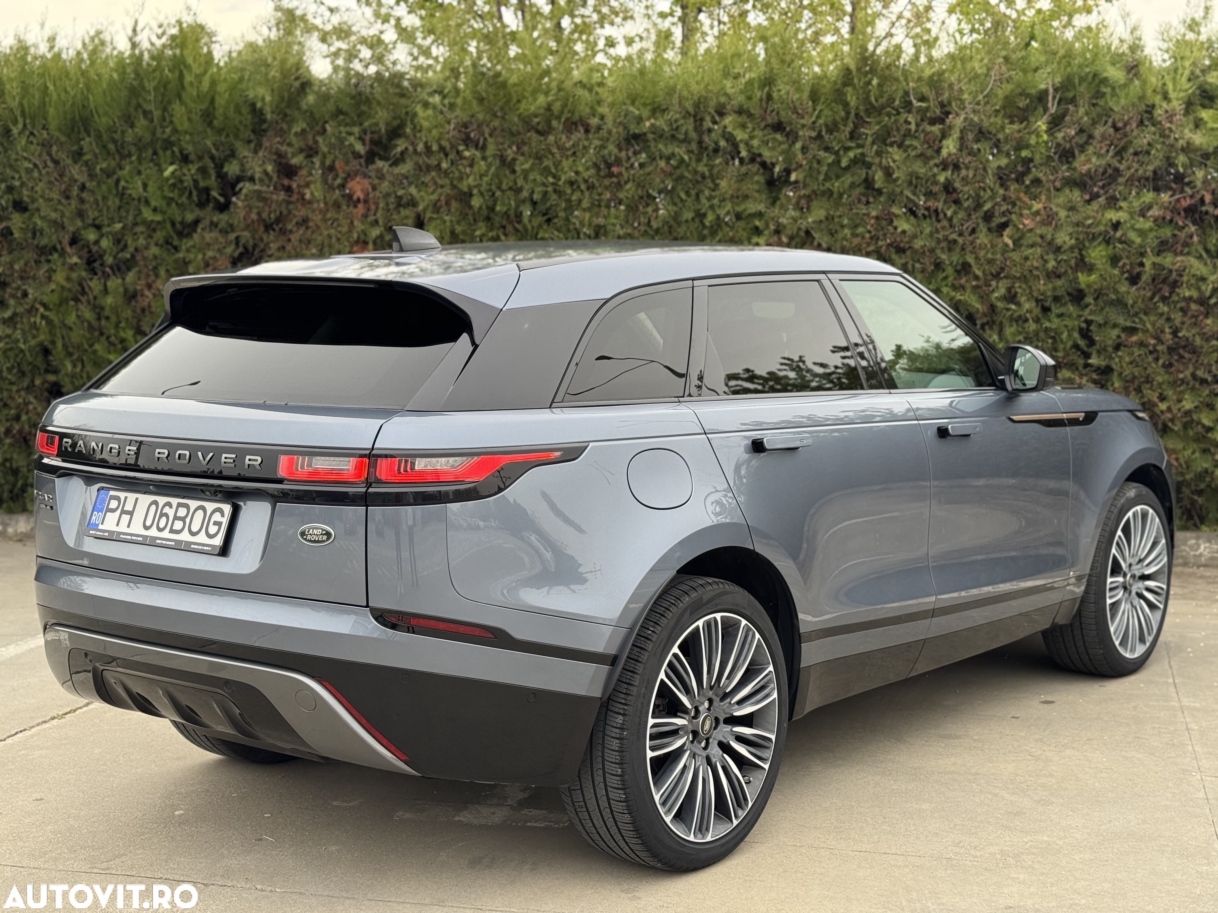 Land Rover Range Rover Velar R-Dynamic 2.0 SE - 9
