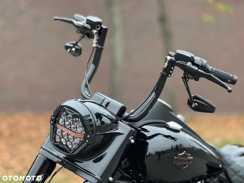 Harley-Davidson Touring Road King - 17