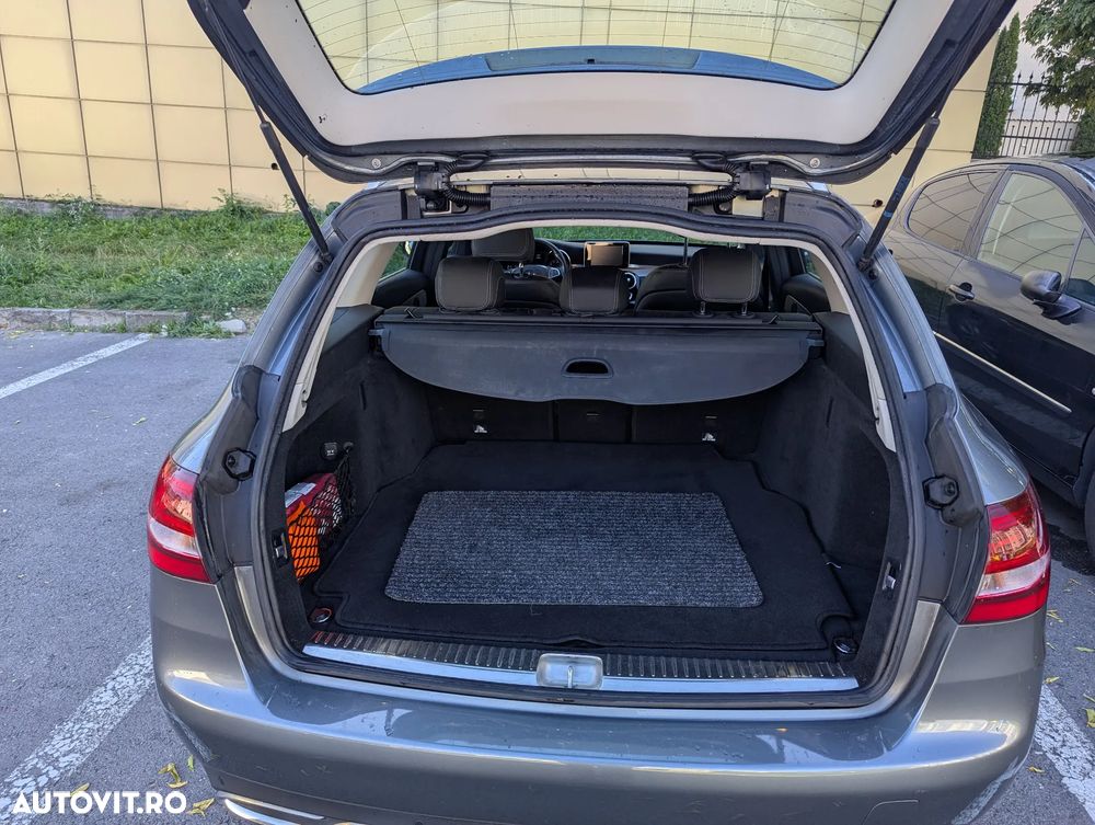 Mercedes-Benz C 180 T - 9