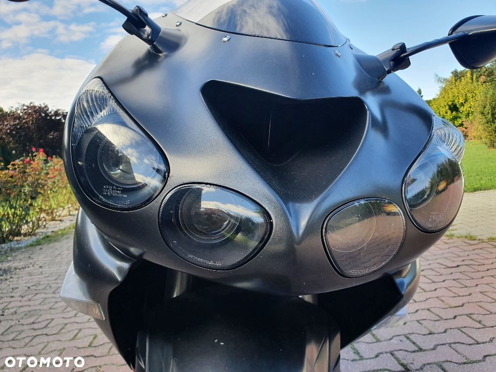 Kawasaki ZZR - 13