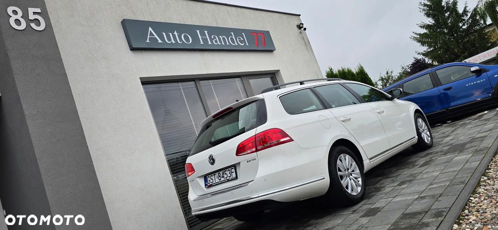 Volkswagen Passat 2.0 TDI Comfortline - 10