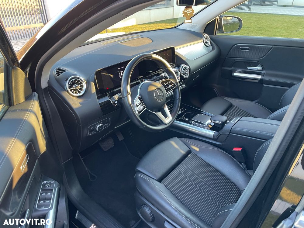 Mercedes-Benz GLA 250 4MATIC 8G-DCT Progressive - 31