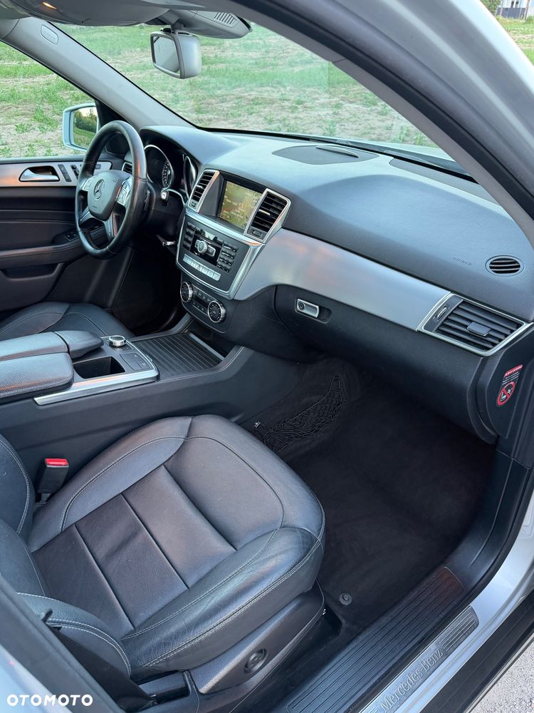 Mercedes-Benz ML 350 BlueTEC 4-Matic - 28