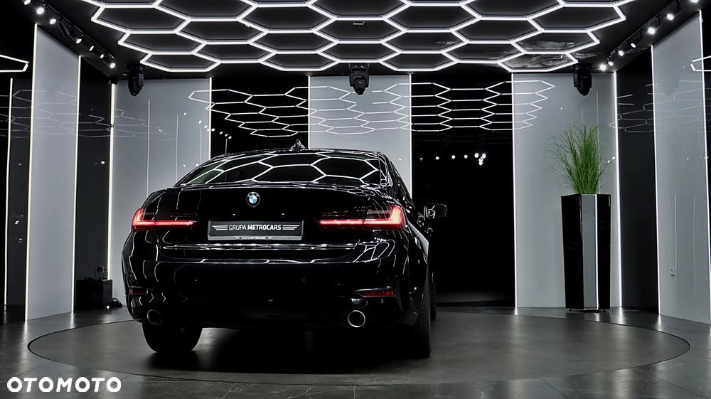 BMW Seria 3 318i Advantage - 7