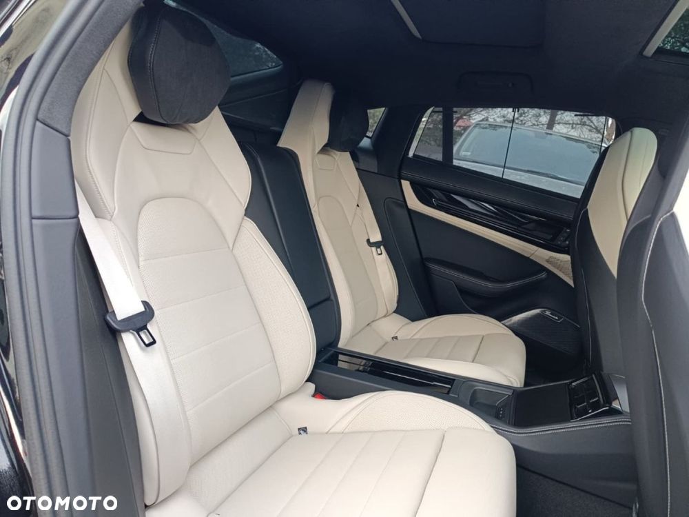 Porsche Panamera - 22