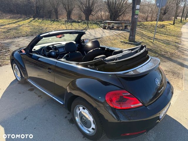 Volkswagen Beetle 1.6 TDI DPF Blue Motion Technologie Design - 14