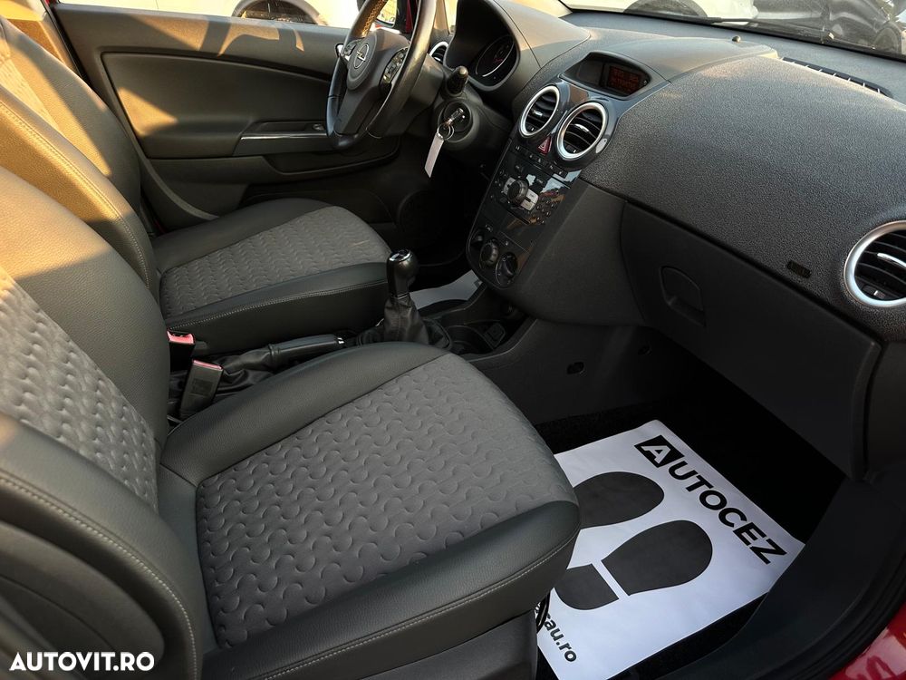 Opel Corsa 1.4 16V Active - 11