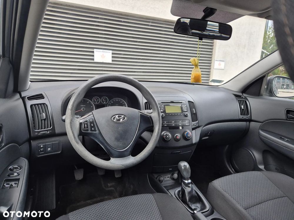 Hyundai i30 1.6 CRDi Base - 12